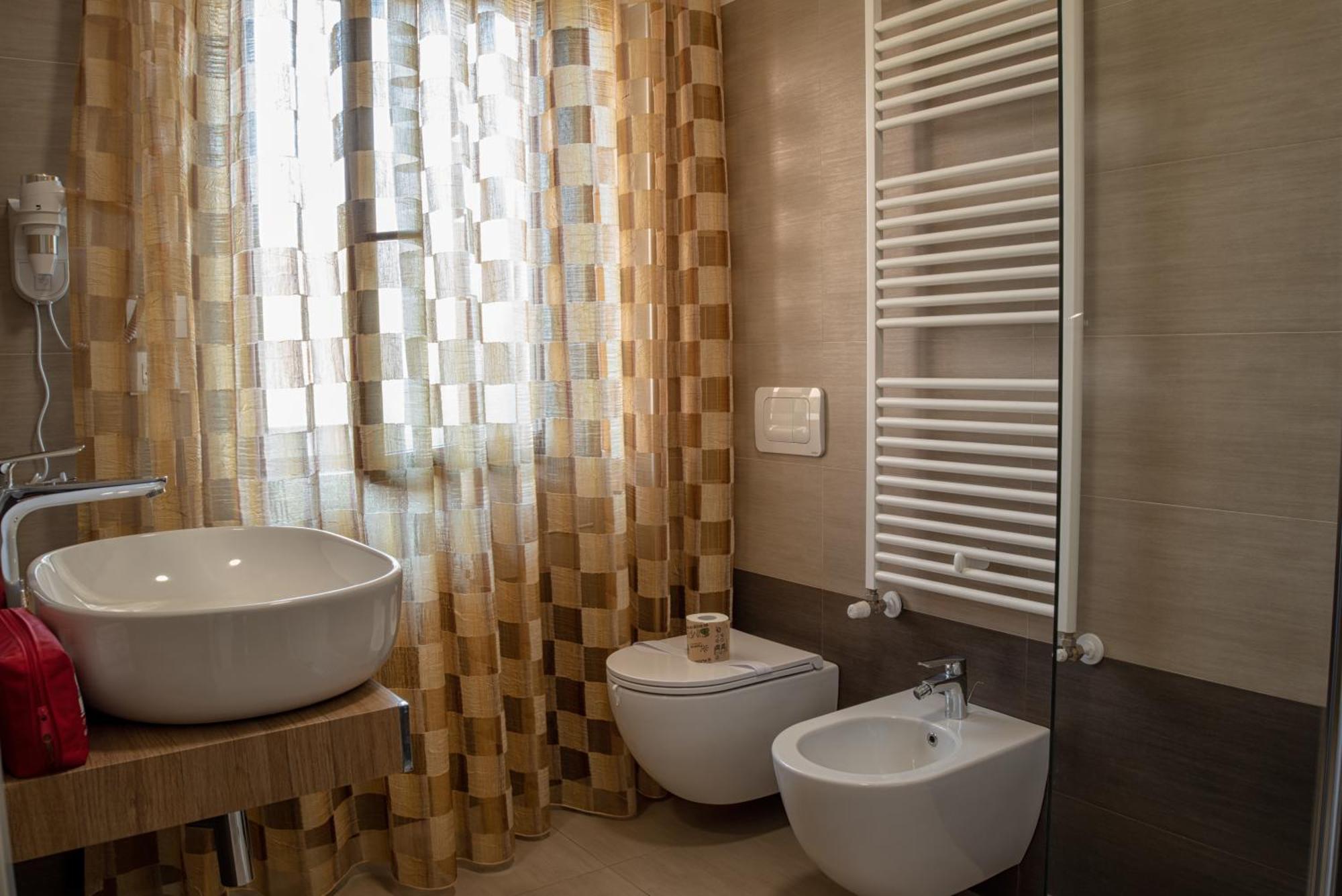 B&B Santa Filomena Монтесильвано Экстерьер фото